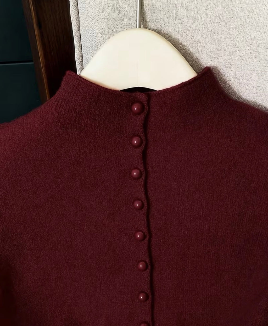 STRICKWESTE MIT KNOPFLEISTE