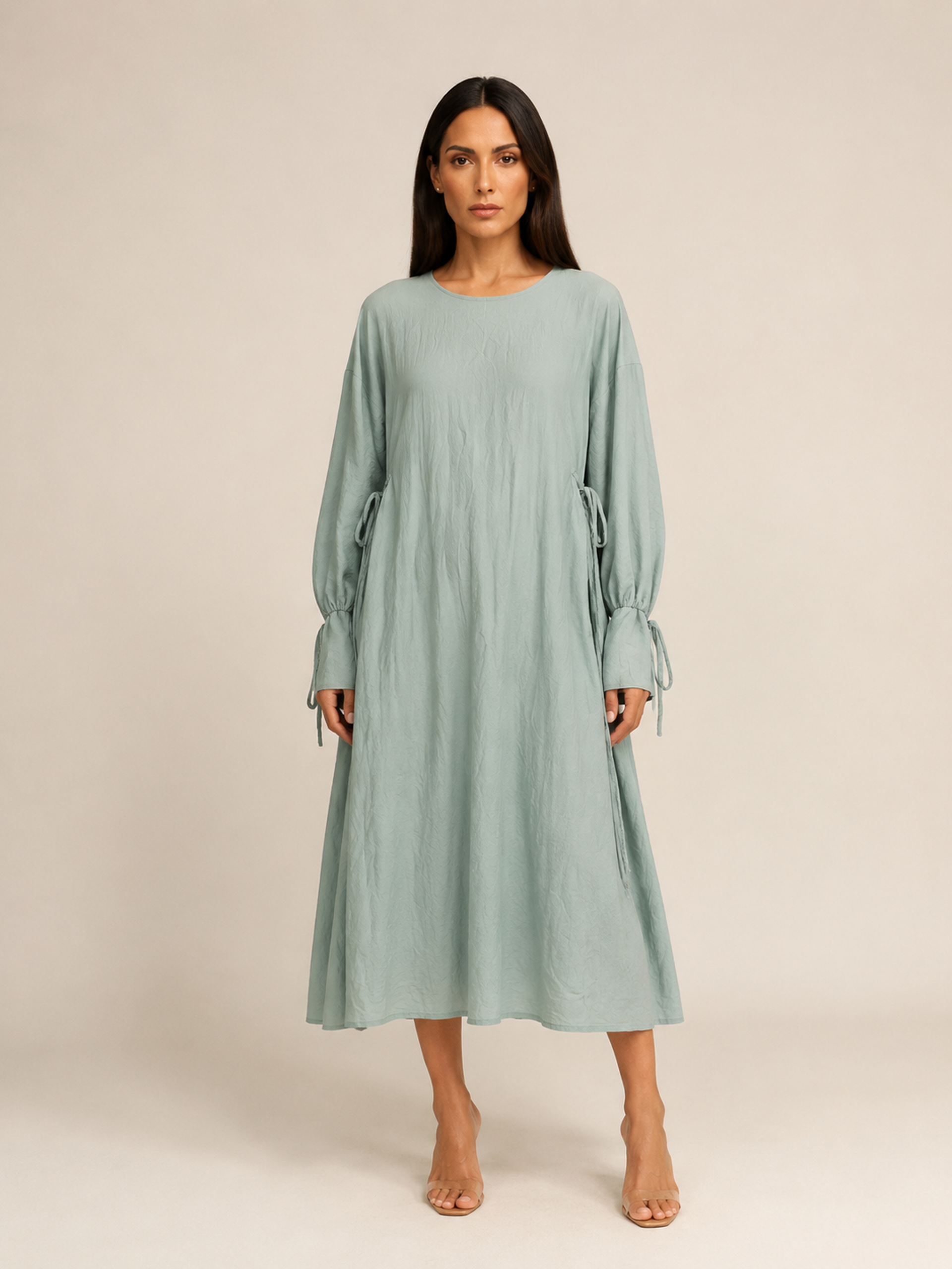 LOVELY KLEID