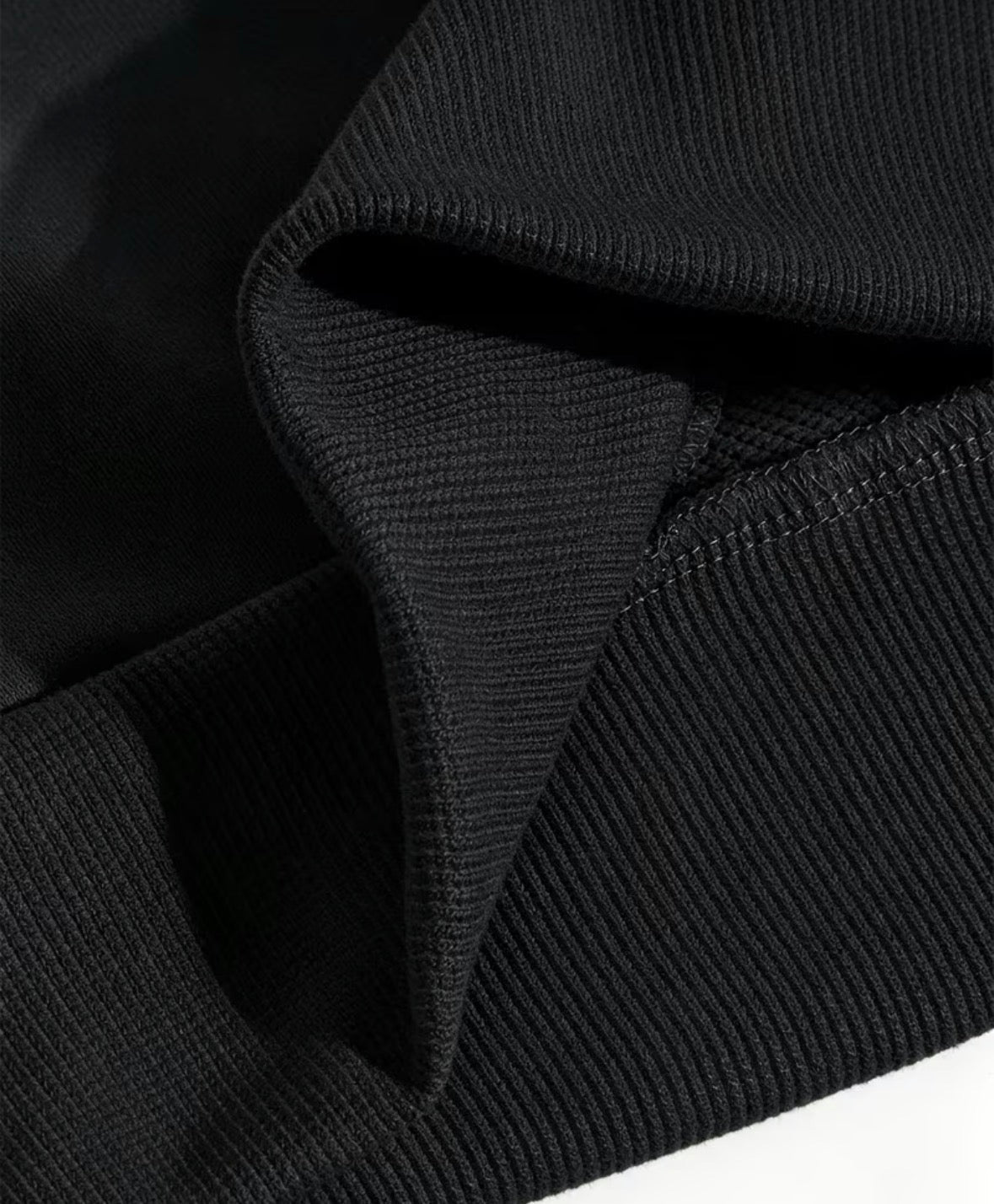 OVERSIZED LANGARM SWEATSHIRT