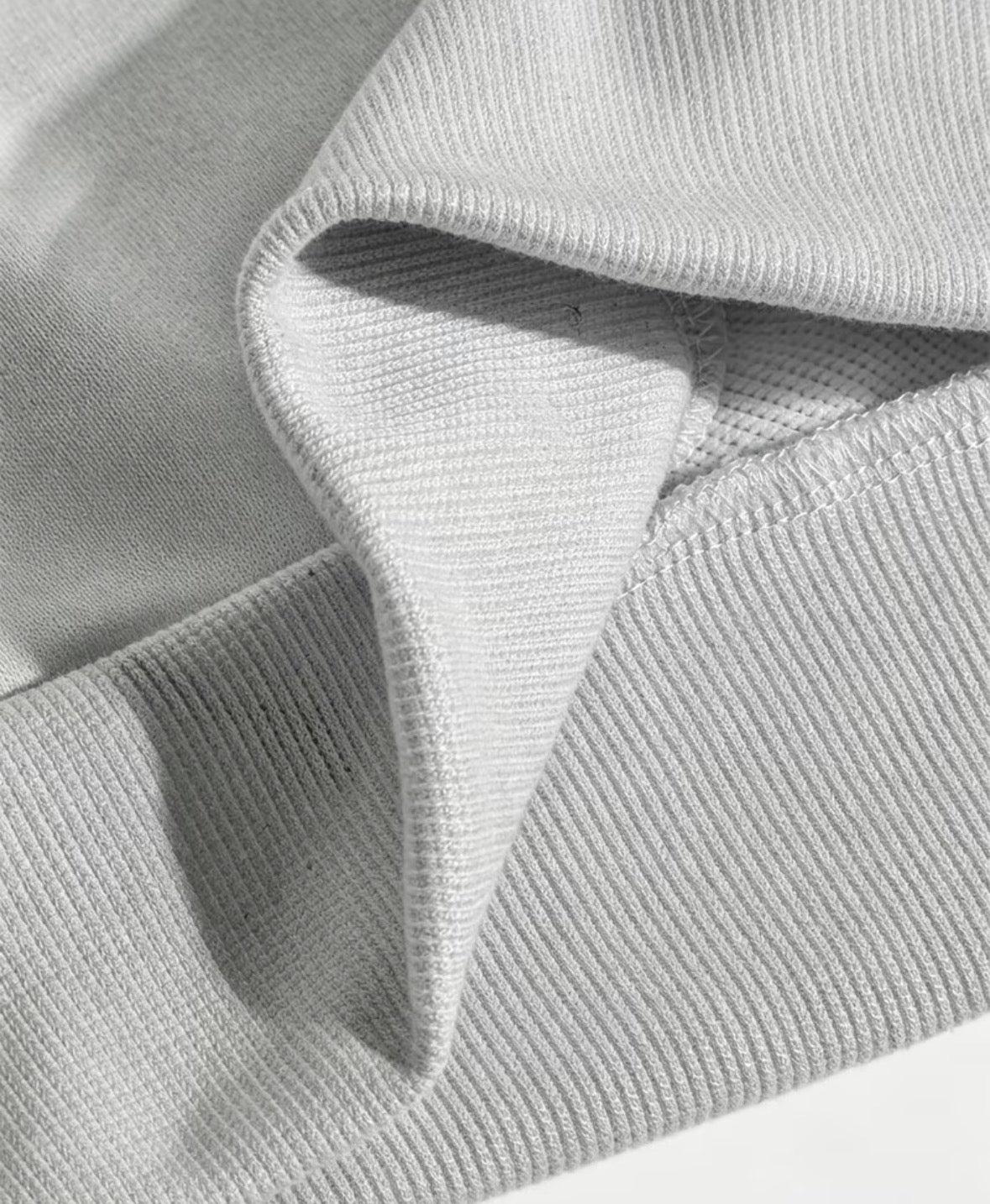 OVERSIZED LANGARM SWEATSHIRT