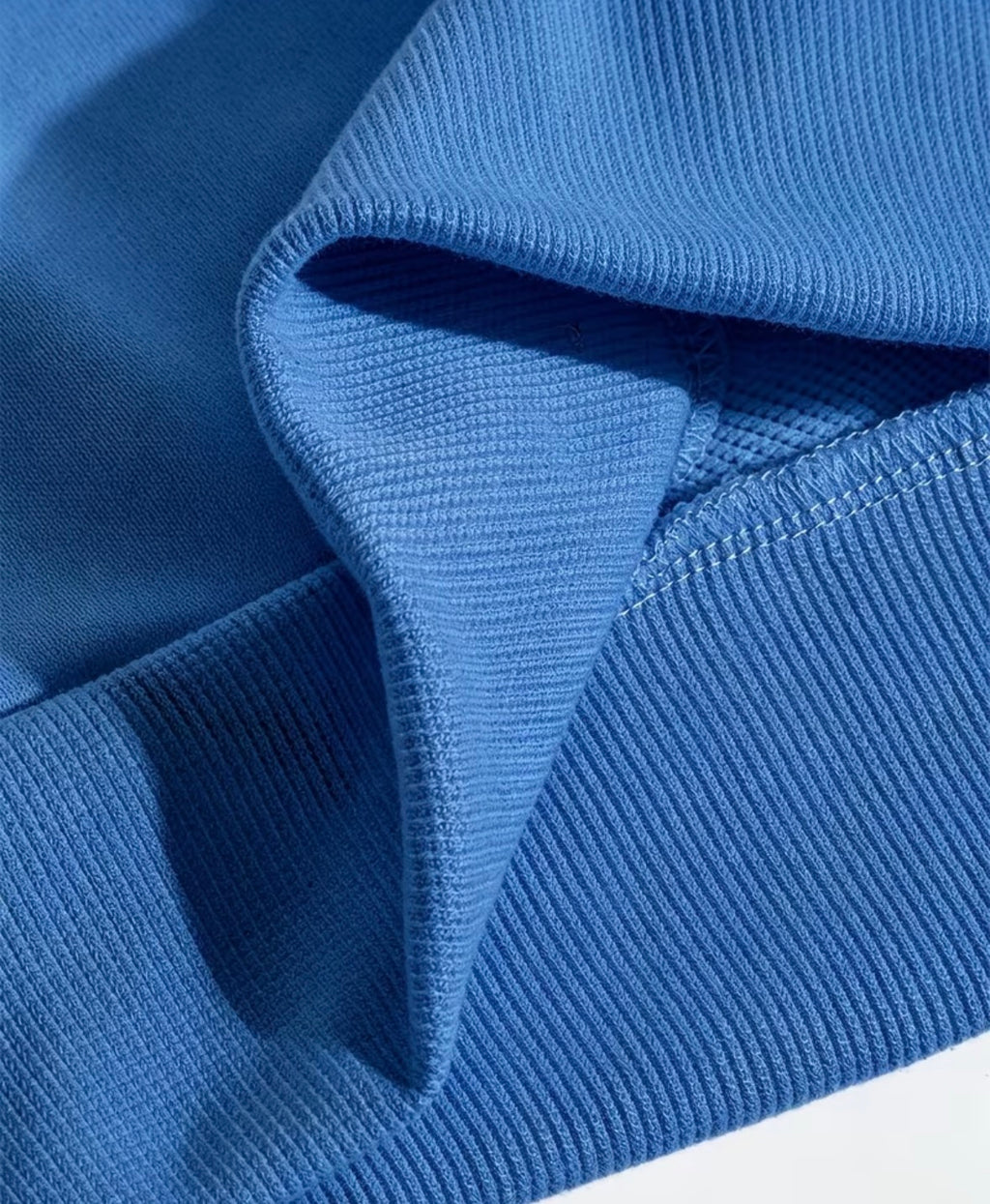 OVERSIZED LANGARM SWEATSHIRT